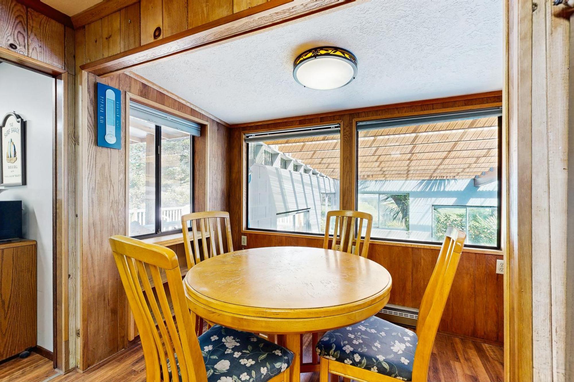 Crescent Lake Lookout Rockaway Beach Extérieur photo